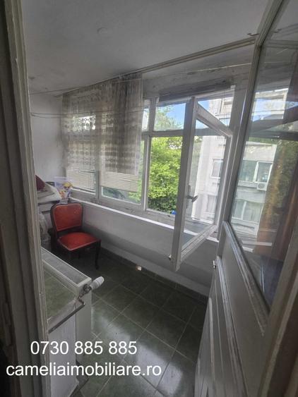 Apartament cu 3 camere decomandat în Păcii