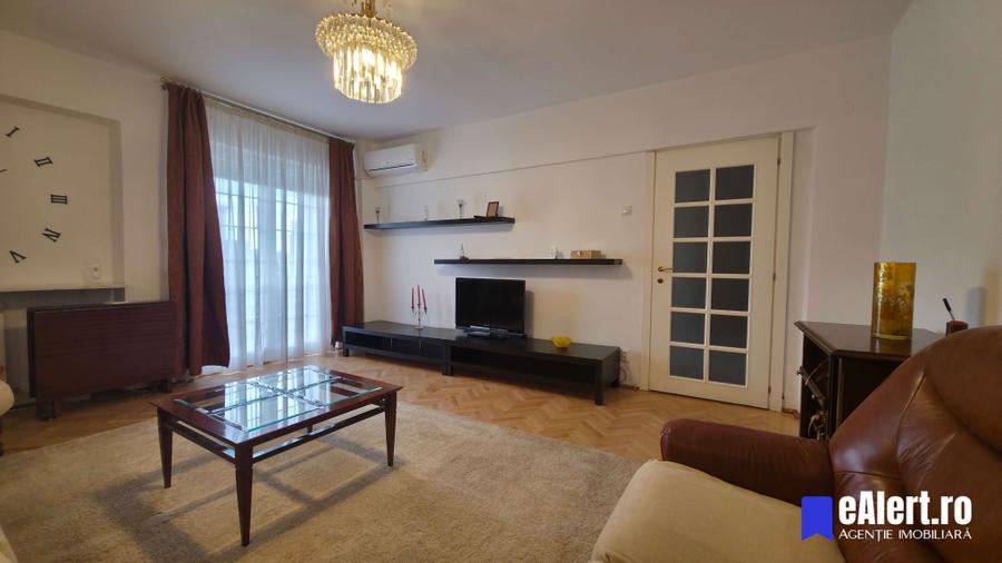 Apartament cu 2 camere decomandat în P-ța Unirii