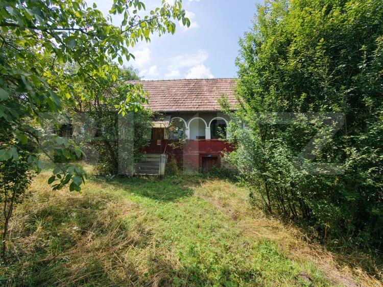 Casă individuală cu 3 camere cu Teren 6400 Mp în Exterior Nord