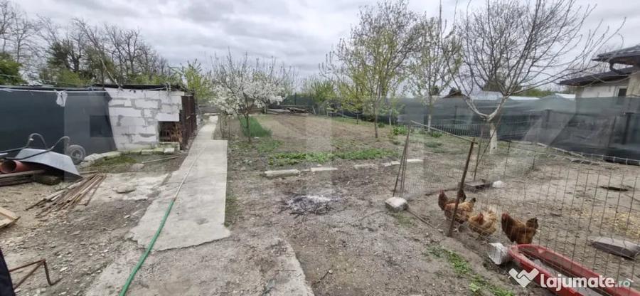Casă cu 3 camere cu Teren 1000 Mp în Central