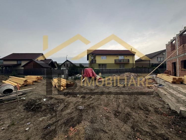 Duplex cu 4 camere cu Canalizare în Unirii