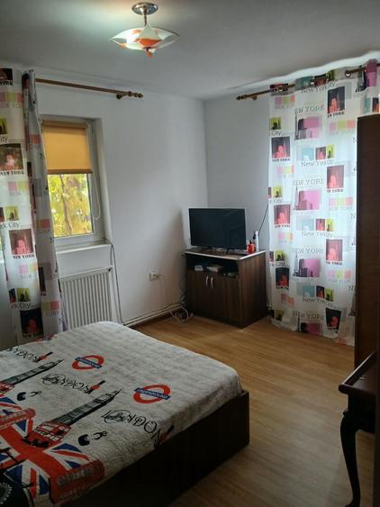 Casă cu 4 camere în Popoveni