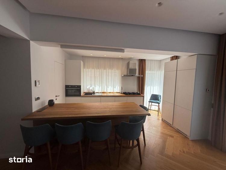 Apartament cu 3 camere, mobilat în Andrei Mureșanu
