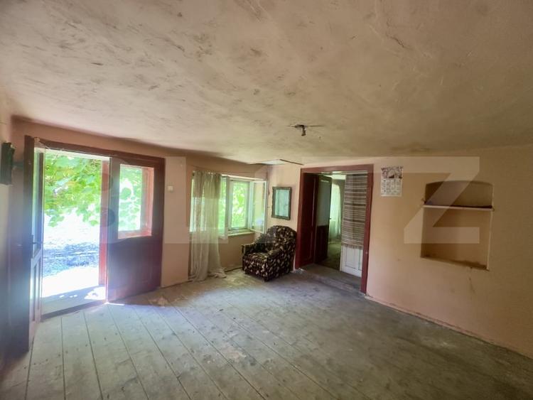 Casă individuală cu 3 camere cu Teren 200 Mp în Vinerea