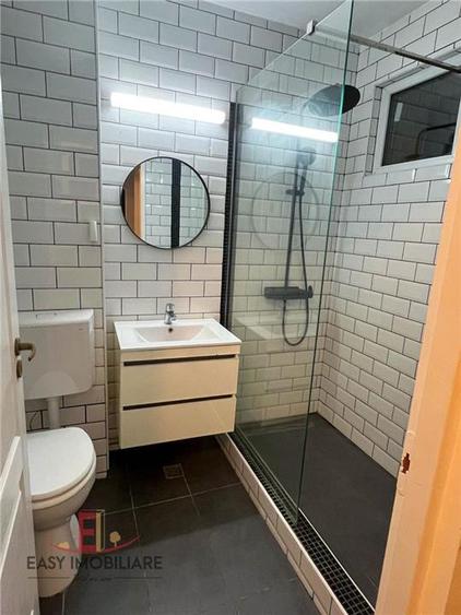 Apartament cu 2 camere decomandat în 7 Noiembrie