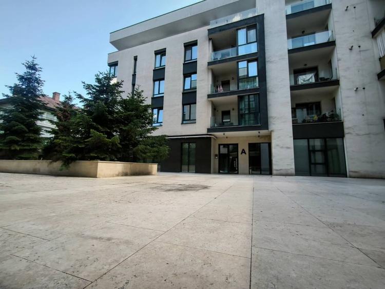 Apartament cu 2 camere+balcon, Complex Platinia, str Dorobantilor - 1
