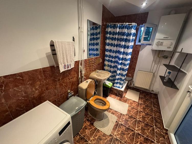Apartament cu 2 camere semidecomandat, mobilat în Zorilor
