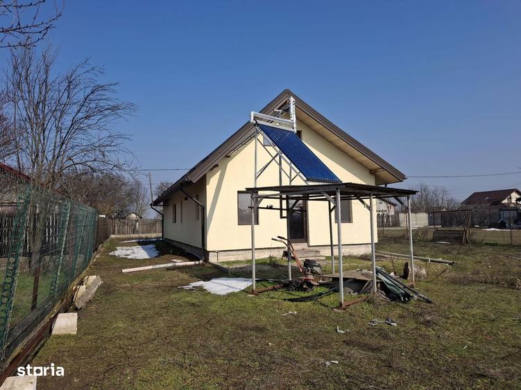 Casă cu 3 camere cu Teren 977 Mp în Petrăchioaia