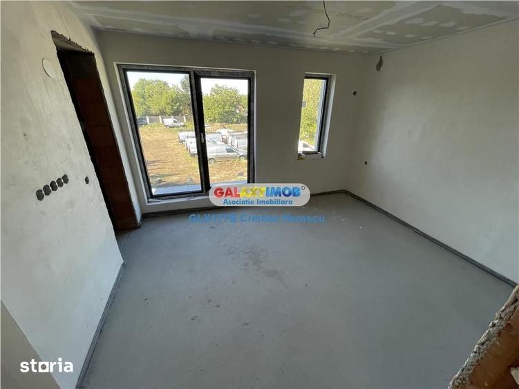 Casă cu 5 camere cu Teren 502 Mp în Crevedia