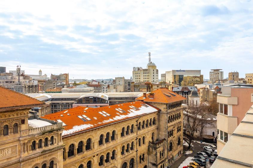 Apartament cu 3 camere decomandat în Universitate