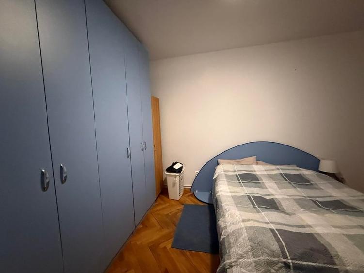 Apartament cu 4 camere decomandat, mobilat în Zorilor
