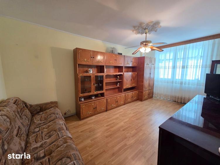 Apartament cu 3 camere decomandat în Ultracentral