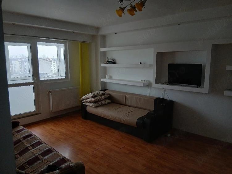 Garsonieră decomandată în Vărsătura