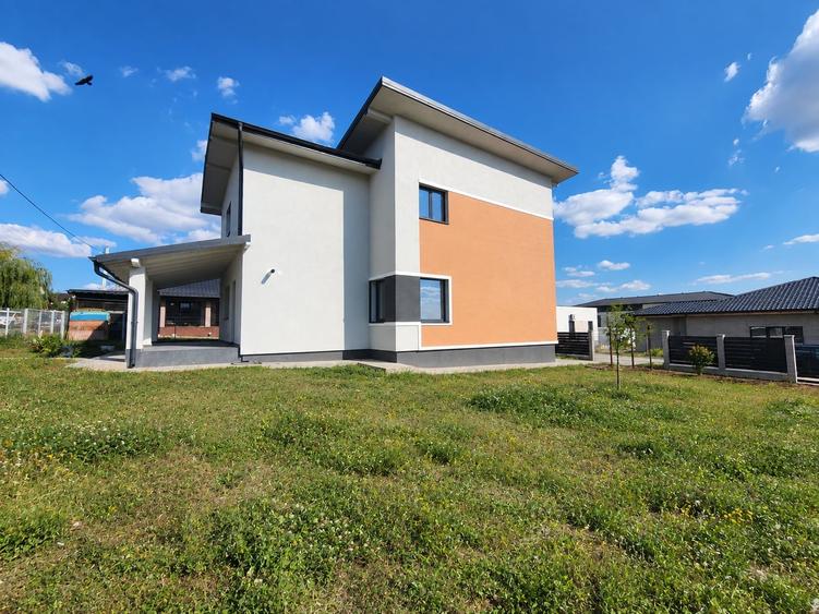 Casă individuală cu 4 camere cu Teren 650 Mp în Valea Adâncă