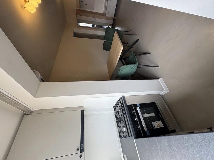 Apartament cu 3 camere decomandat în Olimpia-Stadion