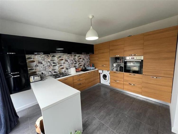 Duplex cu 4 camere cu Teren 510 Mp în Exterior Nord