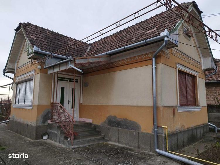 Casă cu 2 camere cu Teren 86 Mp în Viișoara