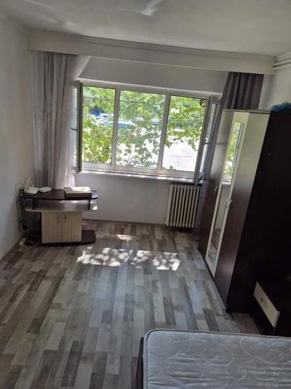 Garsonieră decomandată în Găvana