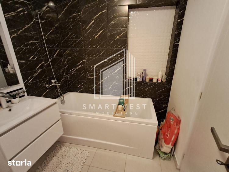 Apartament cu 5 camere semidecomandat în Central