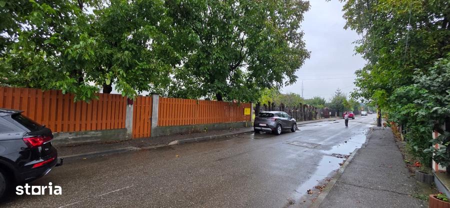 Casă cu 4 camere cu Teren 1000 Mp în Șerbănești