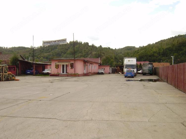 Spațiu comercial, de 200 mp, în Exterior Vest