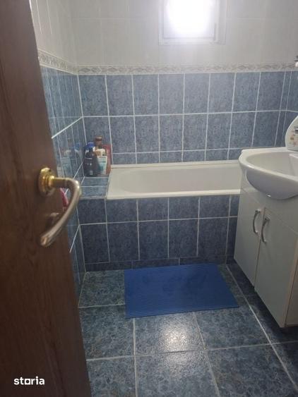 Apartament cu 2 camere decomandat în Malu Roșu