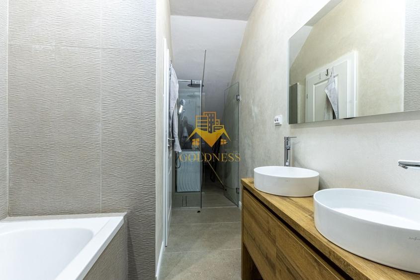 Duplex cu 3 camere cu Canalizare în Mărăști