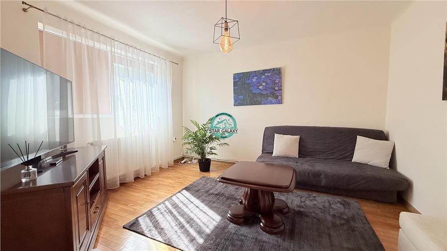 Apartament cu 4 camere decomandat, mobilat în Central