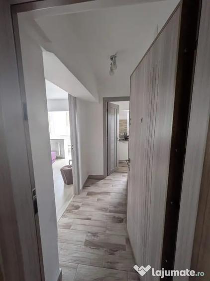 Garsonieră decomandată în Scriitorilor