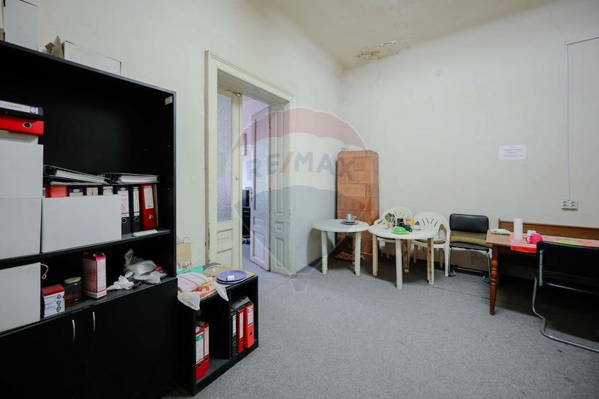 Apartament cu 3 camere decomandat în Ultracentral