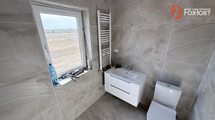 Duplex cu 4 camere cu Canalizare în Moșnița Nouă