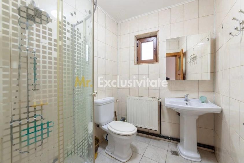 Casă cu 5 camere cu Teren 279 Mp în Est