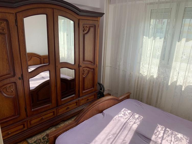 Apartament cu 4 camere în Pantelimon