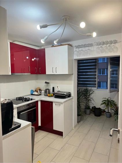 Apartament cu 3 camere decomandat în Triaj