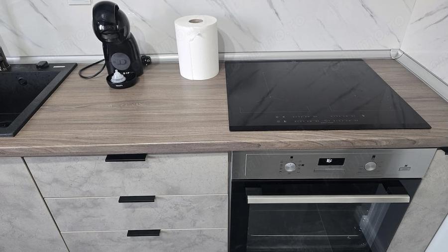 Apartament cu 2 camere semidecomandat în Zamfirescu