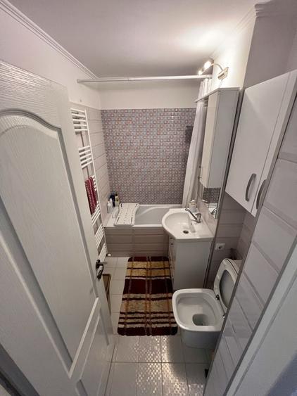 Apartament cu 2 camere semidecomandat în Dacia