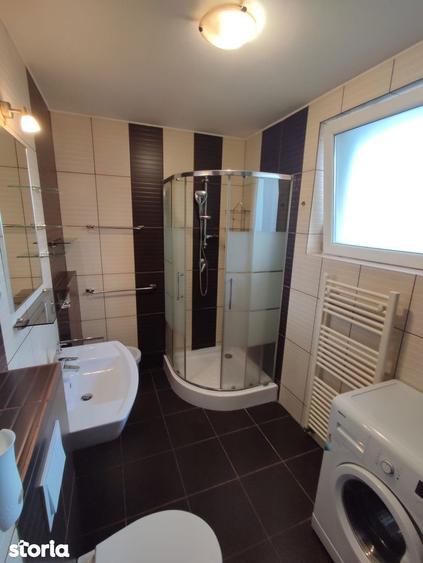 Apartament cu 3 camere semidecomandat în Becaș