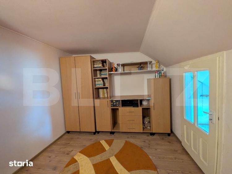 Apartament cu 4 camere semidecomandat în Lunca