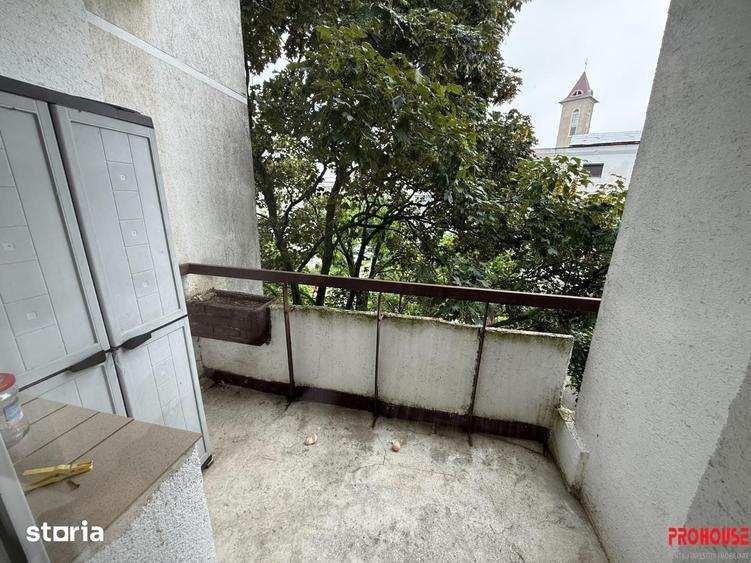 Apartament cu 3 camere în Mioriței
