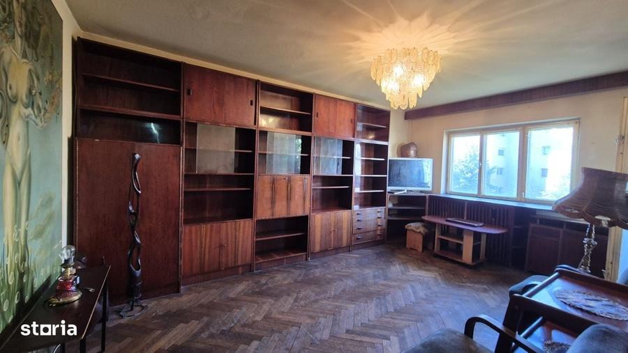 Apartament cu 2 camere decomandat în Grivița