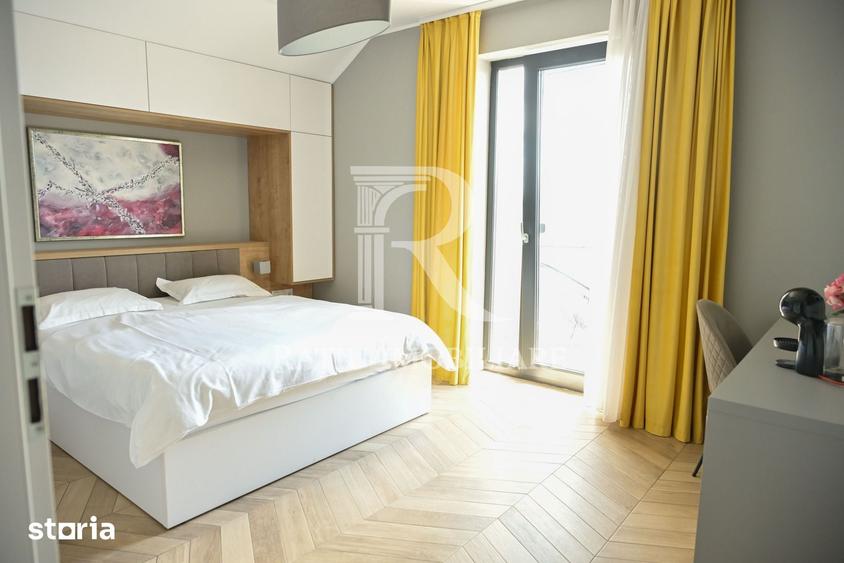 Casă cu 9 camere cu Teren 1720 Mp în Sânmartin