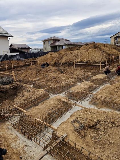 Teren Construcții intravilan de 1000 mp, în Valea Adâncă