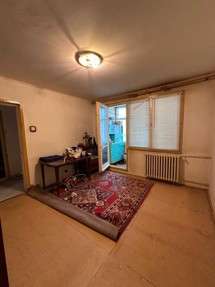 Apartament cu 3 camere decomandat în Rahova