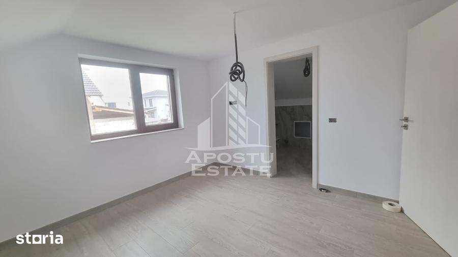Casă cu 4 camere cu Teren 523 Mp în Giarmata