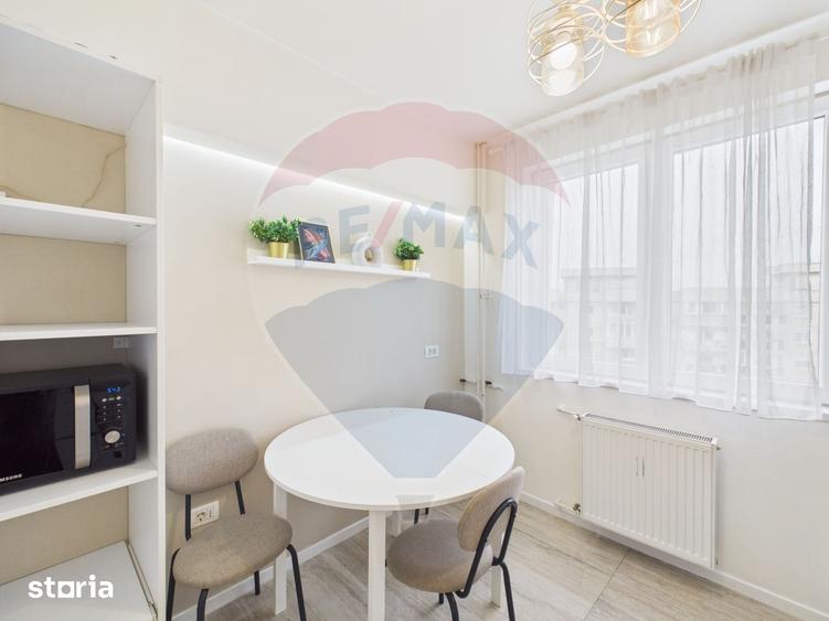 Apartament cu 3 camere în Tei