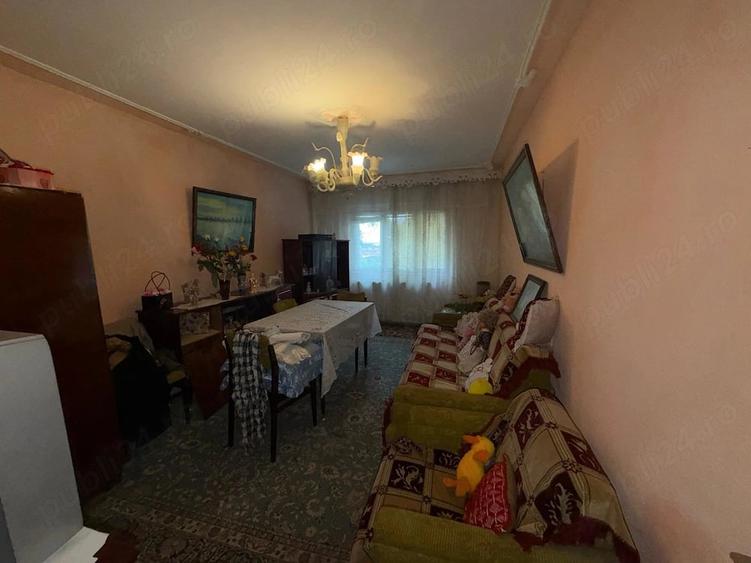 Apartament cu 2 camere decomandat în Central