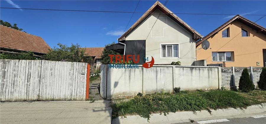 Casă individuală cu 3 camere cu Canalizare în Berghin
