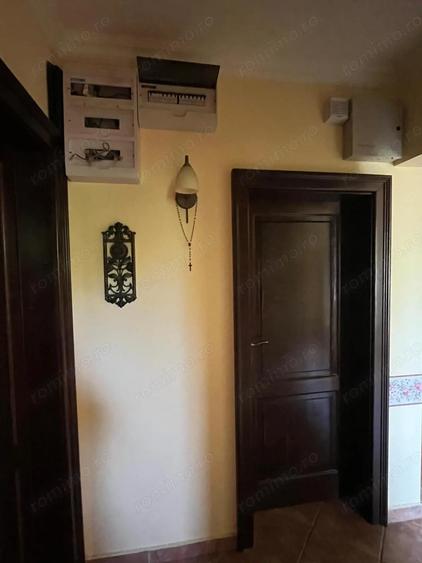 Casă cu Teren 1100 Mp în Sânmihaiu Român