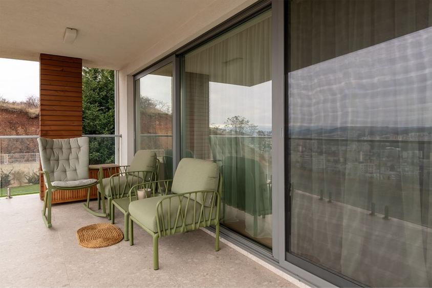 Apartament cu 2 camere decomandat în Exterior Vest