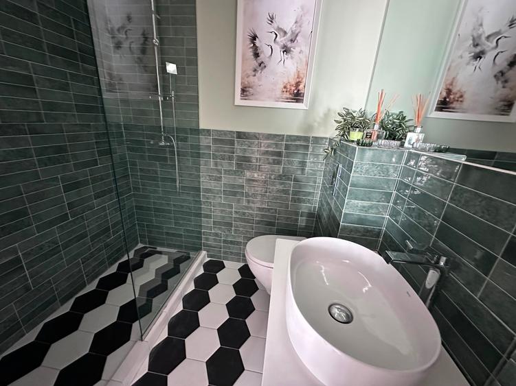 Apartament cu 3 camere în Dămăroaia